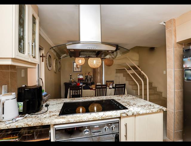 3 BEDROOM APARTMENT FOR SALE IN LA MERCY